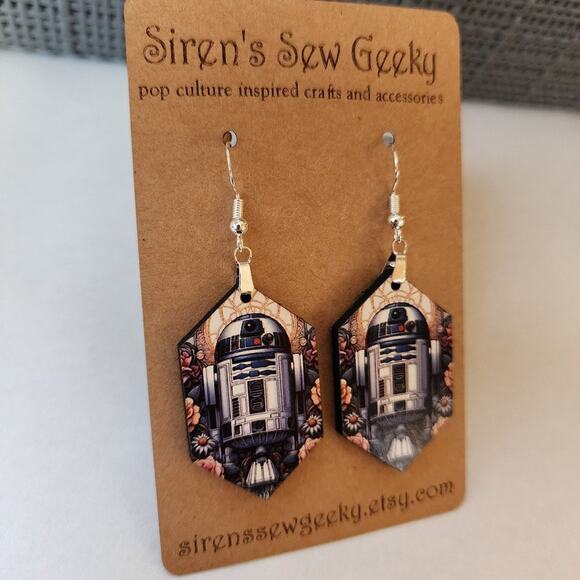 R2D2 Star Wars Droid Earrings - Picture 2 of 2